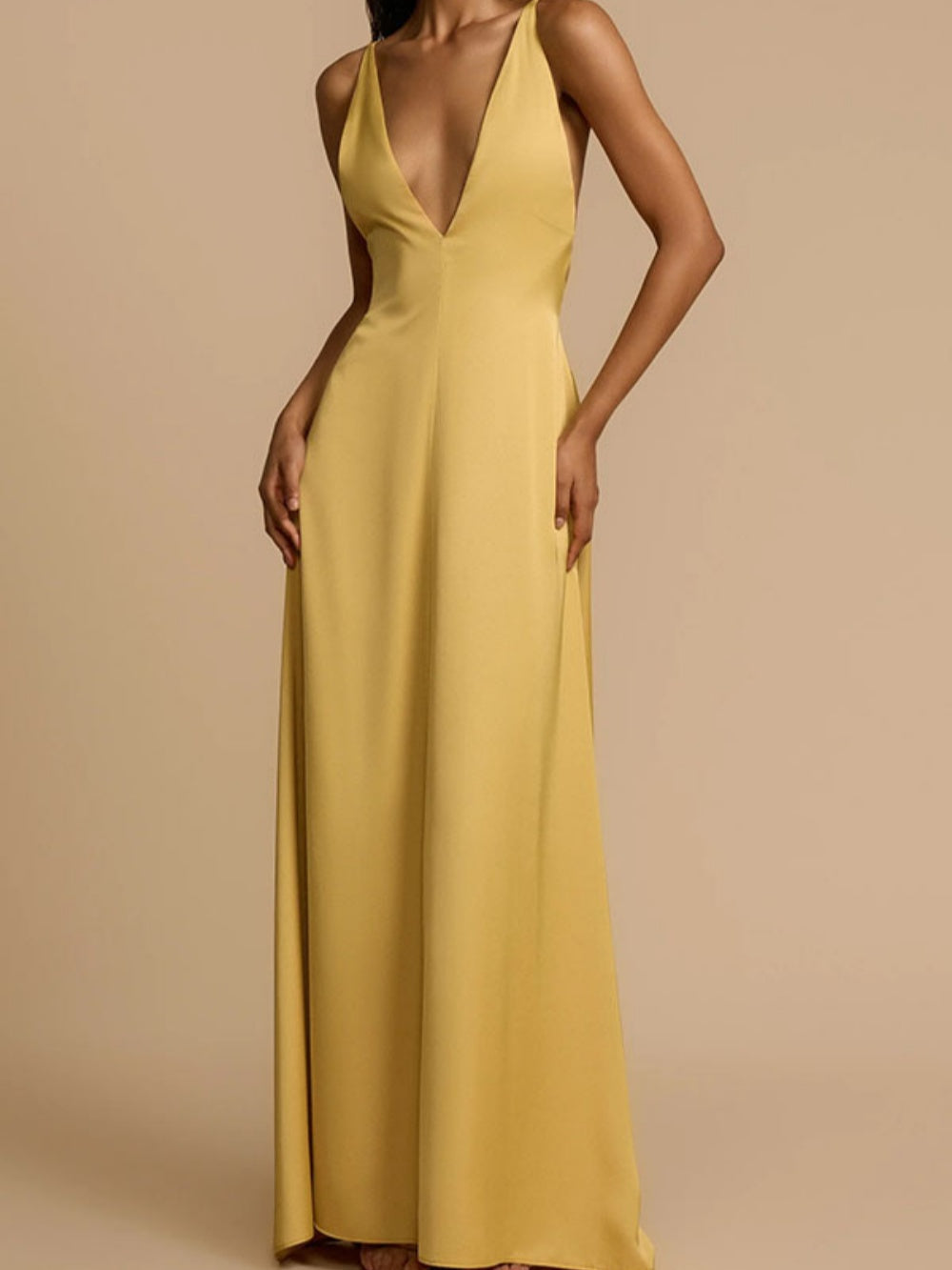 Elegant Backless V-Neck Satin Evening Gown for a Stunning and Sophisticated Look
