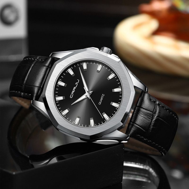 Minimalist and Casual Quartz Watch for an Elegant and Simple Style