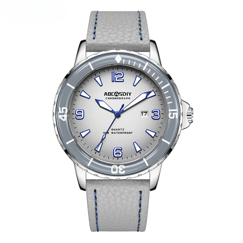 Elegant Casual Watch with Sophisticated Leather Strap