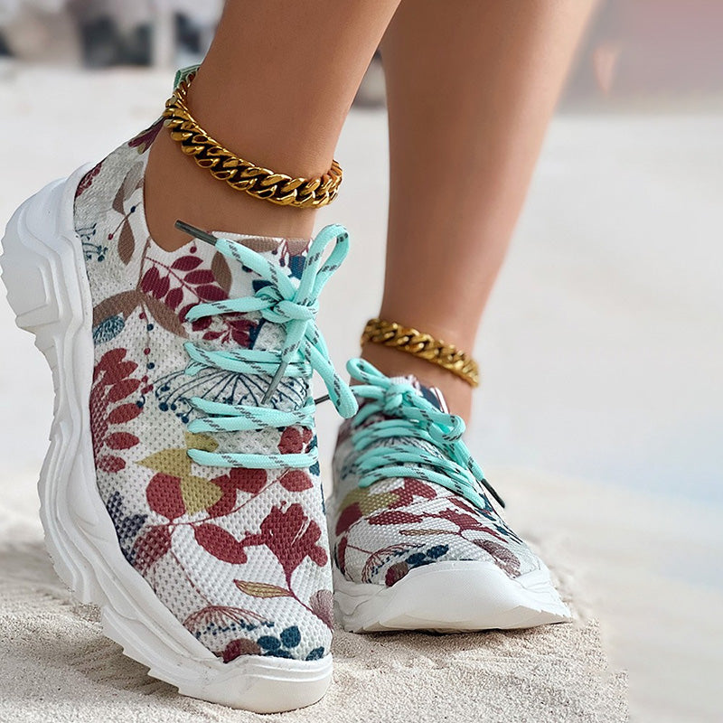 Leisure Mesh Sneakers with Ergonomic Sole and Floral Accents