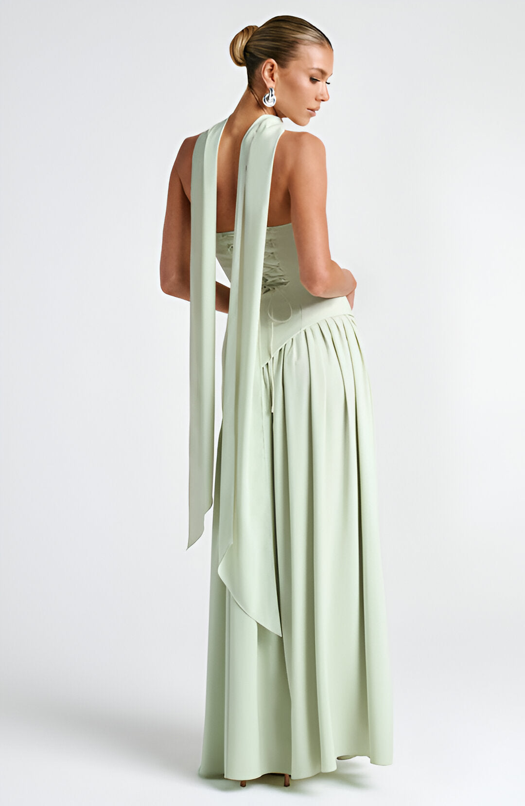Maxi Dress - Elegant, Flowy Silhouette for Effortless Style