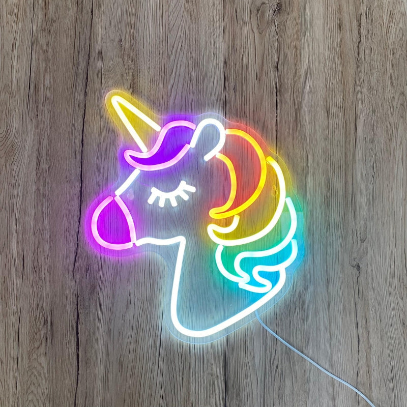 UniGlow – USB-powered LED wall lamp with enchanting unicorn design