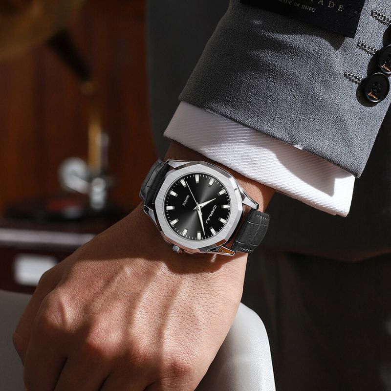 Minimalist and Casual Quartz Watch for an Elegant and Simple Style