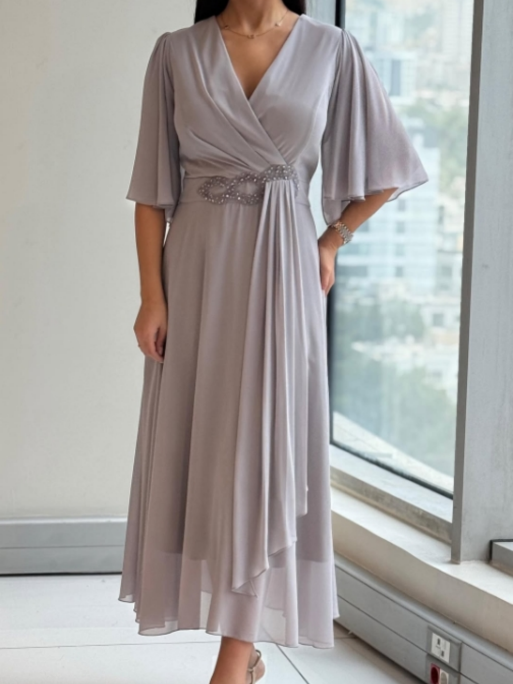 Elegant long chiffon dress with V-neck