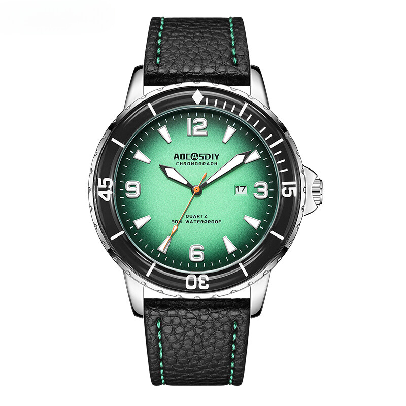 Elegant Casual Watch with Sophisticated Leather Strap