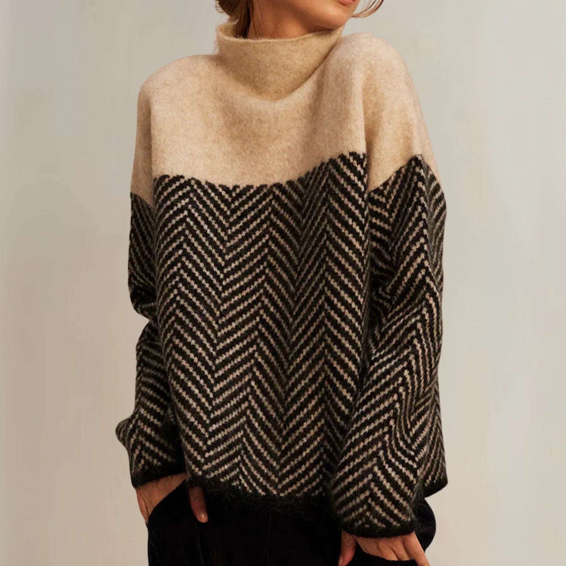 Anna - Elegant turtleneck sweater for a refined style