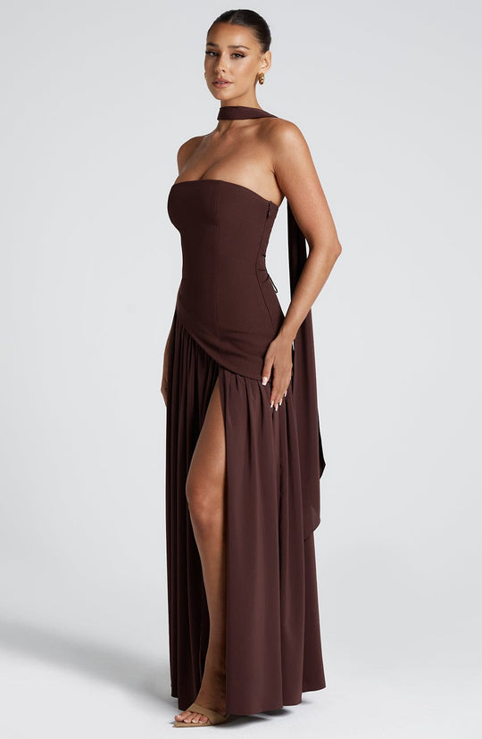Maxi Dress - Elegant, Flowy Silhouette for Effortless Style