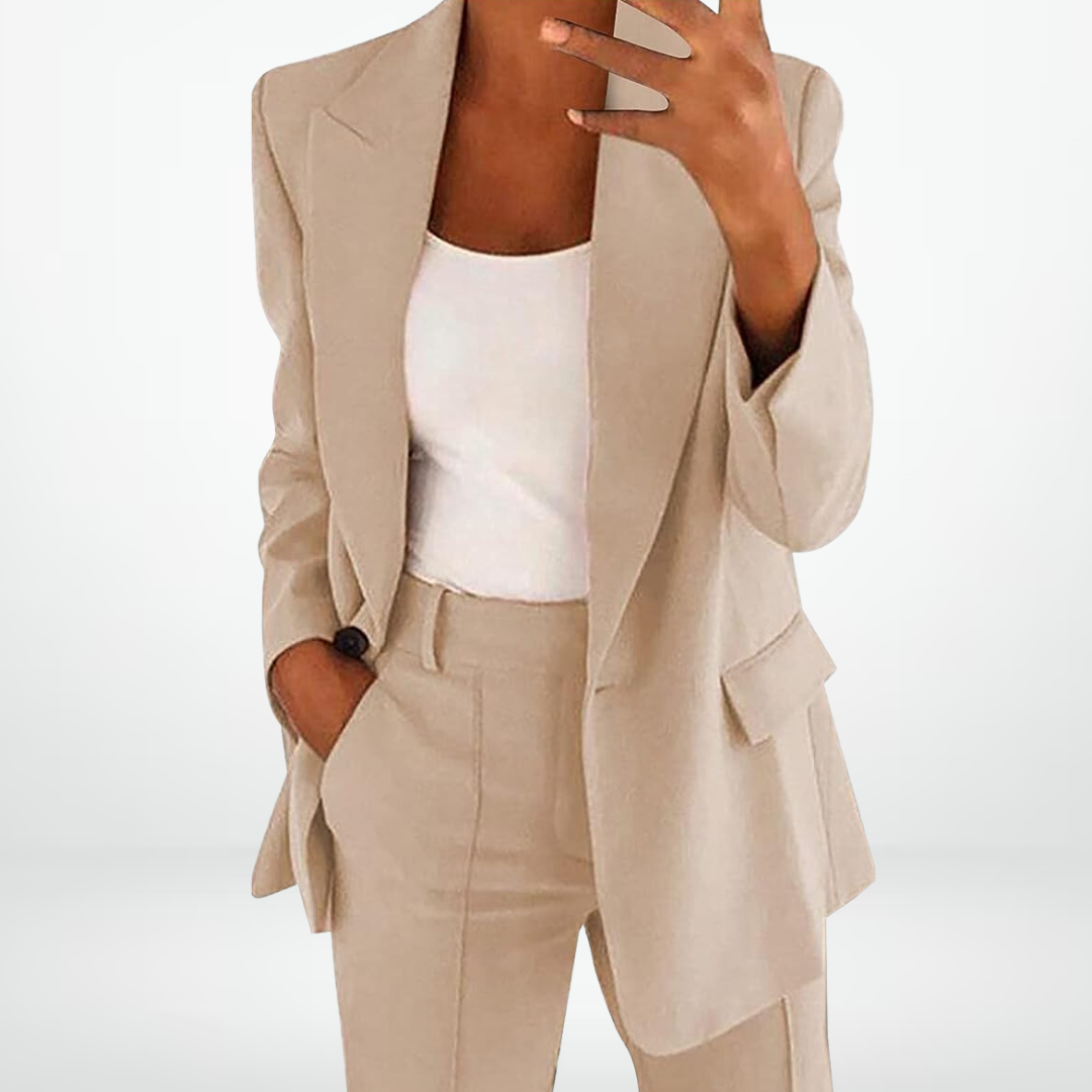 Chic Urban Women's Suit Set for a Stylish Look