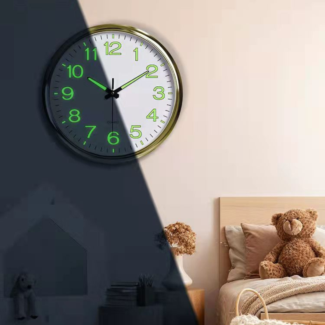 Treviq - Large Glow-in-the-Dark Wall Clock for a Stylish and Practical Room Accent