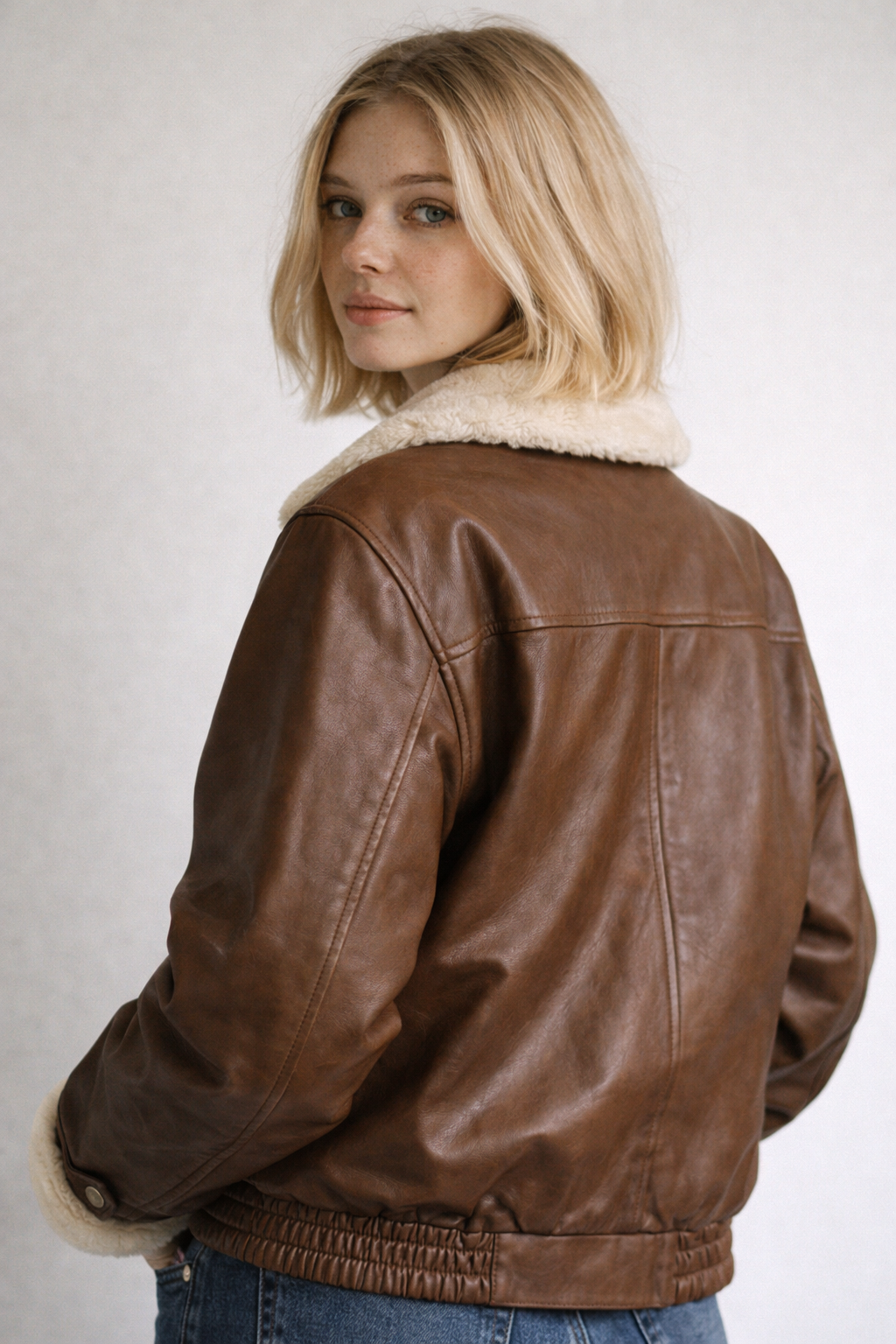 Amanda Leren Winter Coat | Elegant and Timeless Vintage Style