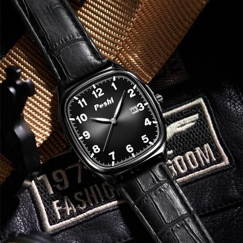 Elegant Quartz Watch with Fashionable Leather Strap