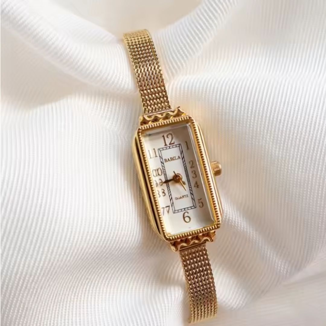 Arezzo Elegant Watch with a Sleek Design and Subtle Shine