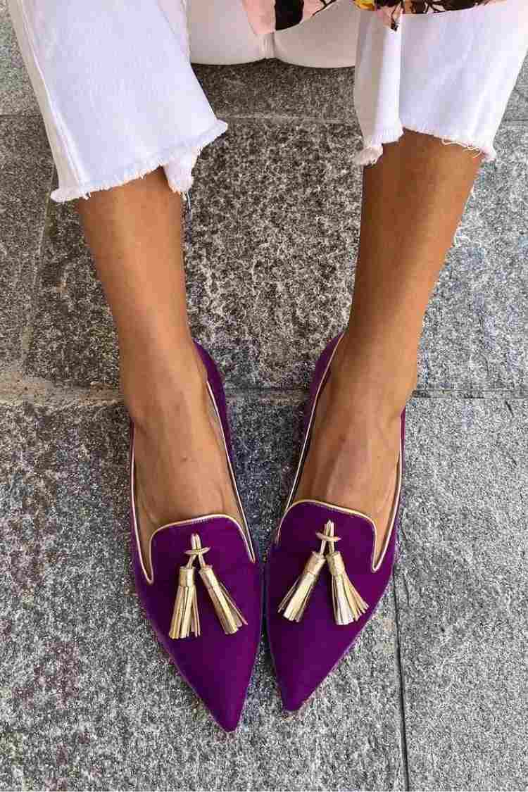 Polished Tassel Loafers with Elegant Detailing