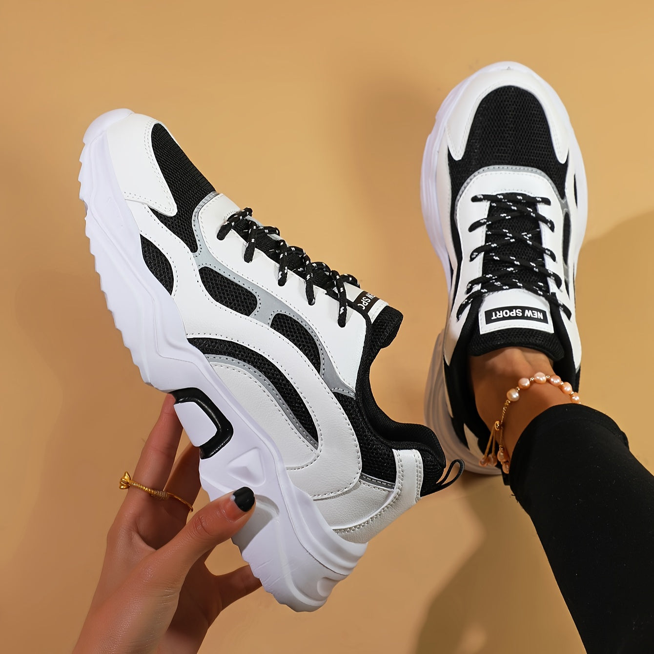 Thalia – Trendy platform sneakers with chunky design
