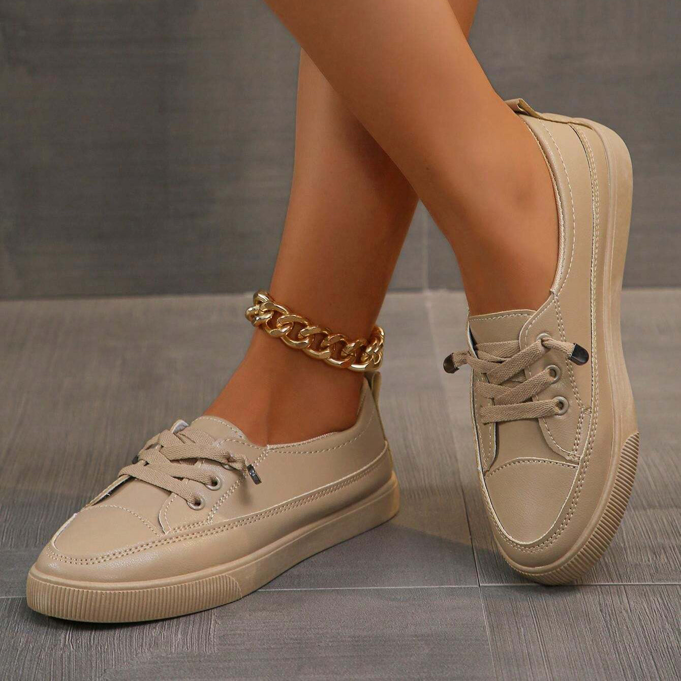 Chic Women's Slip-On Sneakers – Ultra Comfortable & Trendy