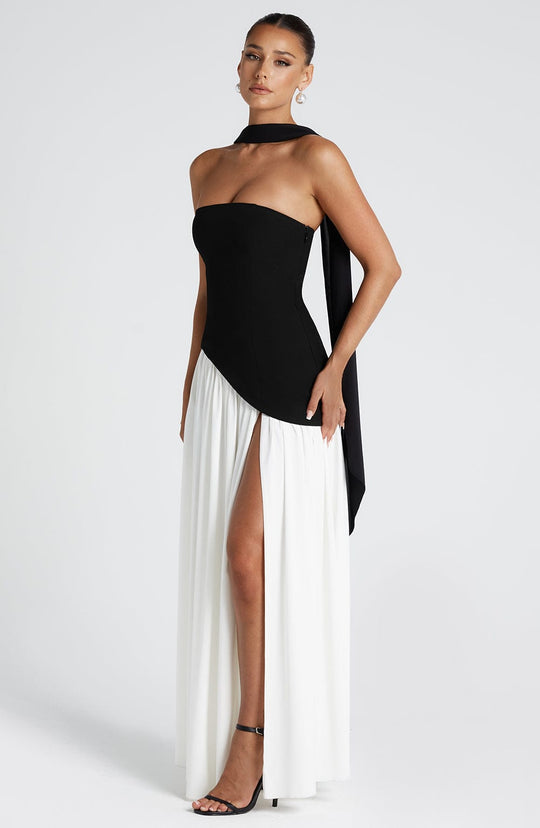 Maxi Dress - Elegant, Flowy Silhouette for Effortless Style