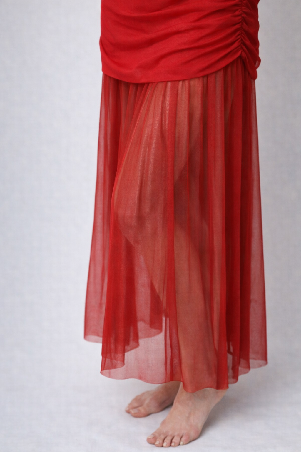 Red Pleated Mesh Bodycon Dress for an Elegantly Sexy Look