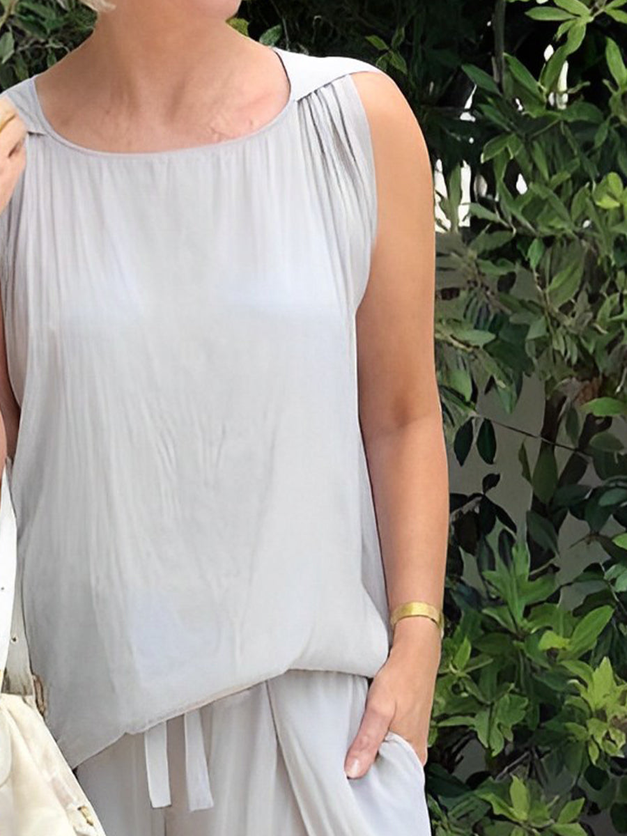 Two-piece casual sleeveless set and crop top