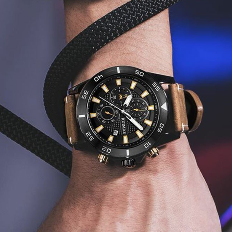 Elegant quartz chronograph watch with digital and analog display