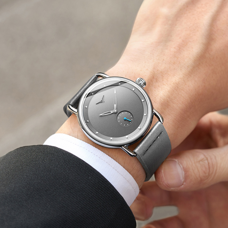 Elegant Classic Watch with Minimalist Design