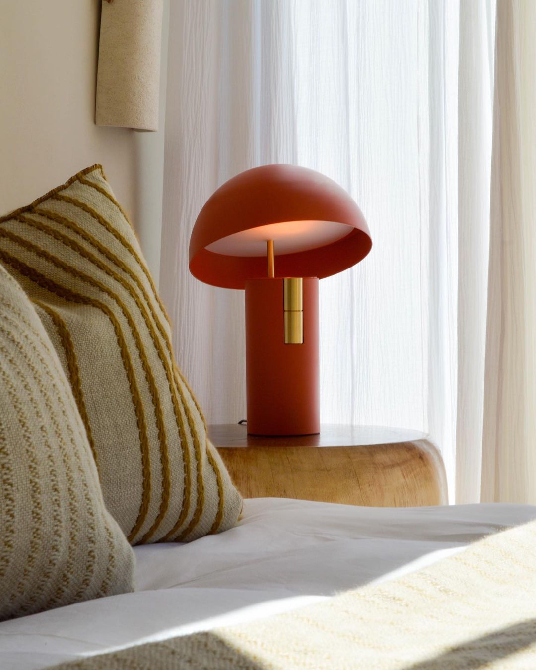 Modern Avo table lamp for stylish lighting