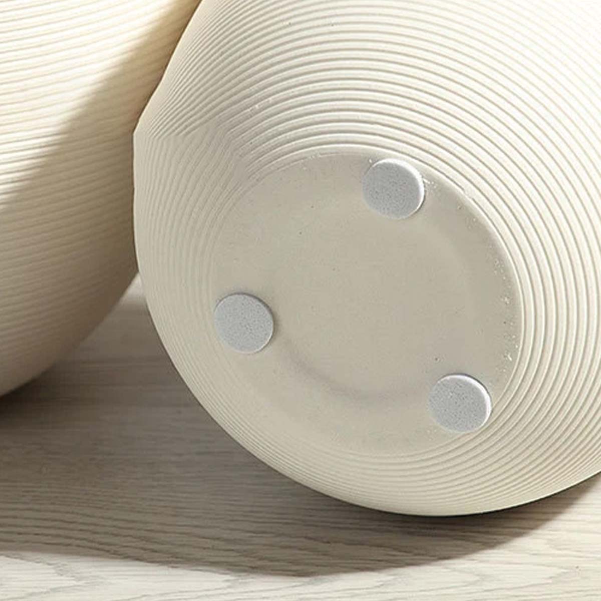 Handmade Ceramic Vase Blanche