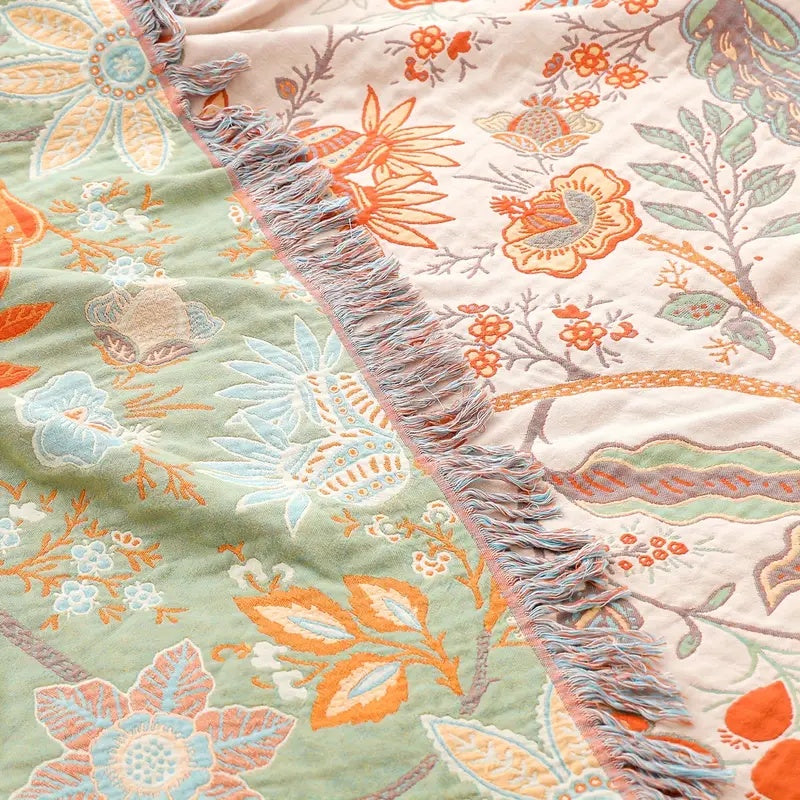 Boho Floral Print Blanket โ Cozy and Warm Throw for Couch, Bed, and Outdoor Activities