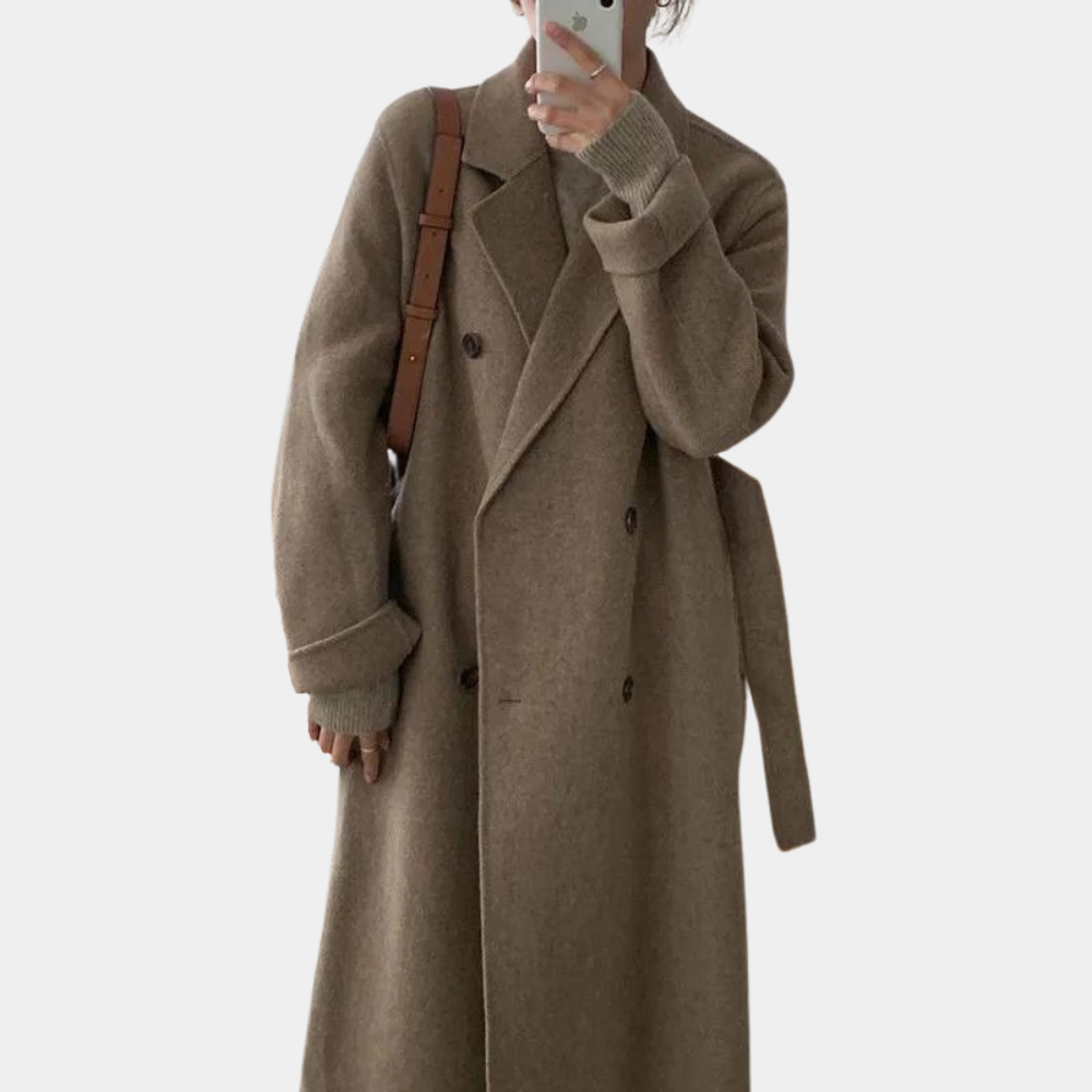 Maria Fernanda | Elegant custom winter coat for a refined style