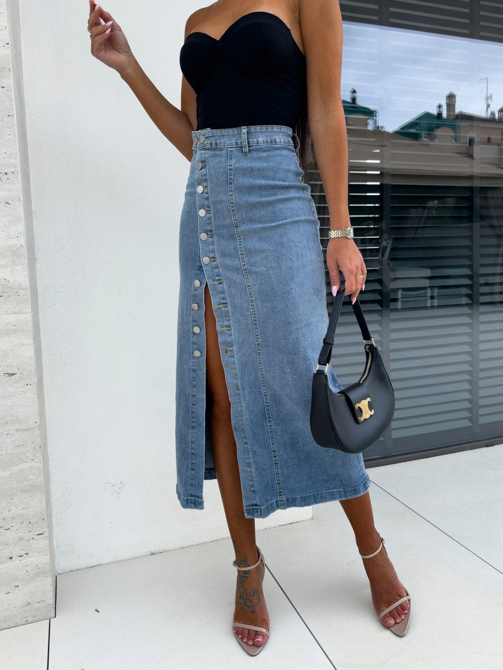 Chiara | Sleek, Body-Con Denim Skirt for a Flattering Silhouette