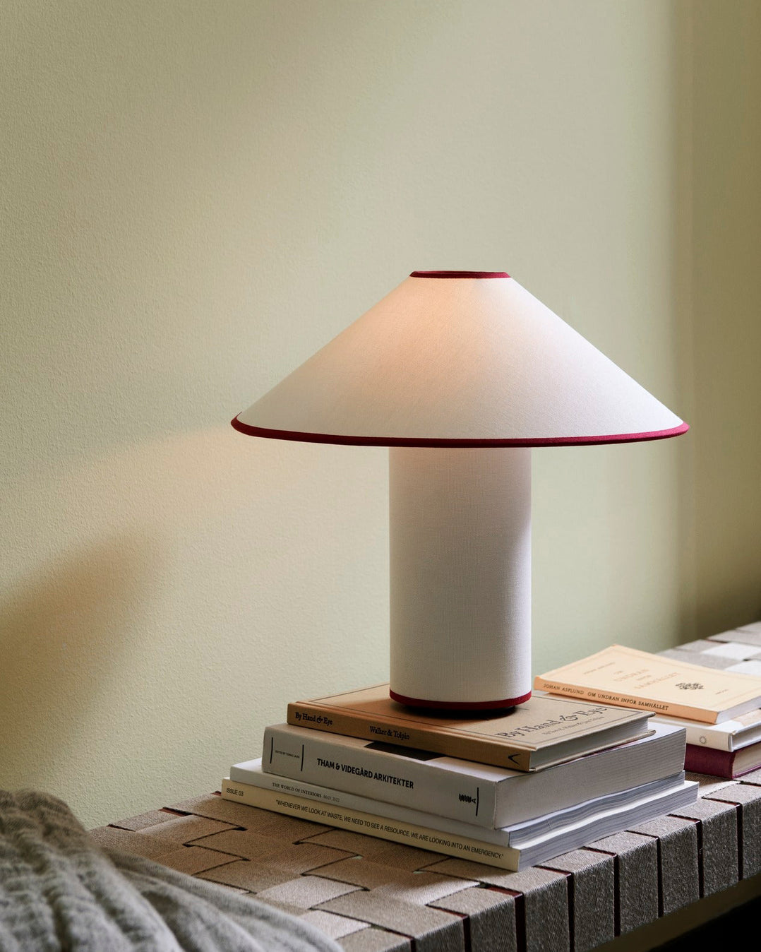 Charming Colette Table Lamp for Stylish Lighting