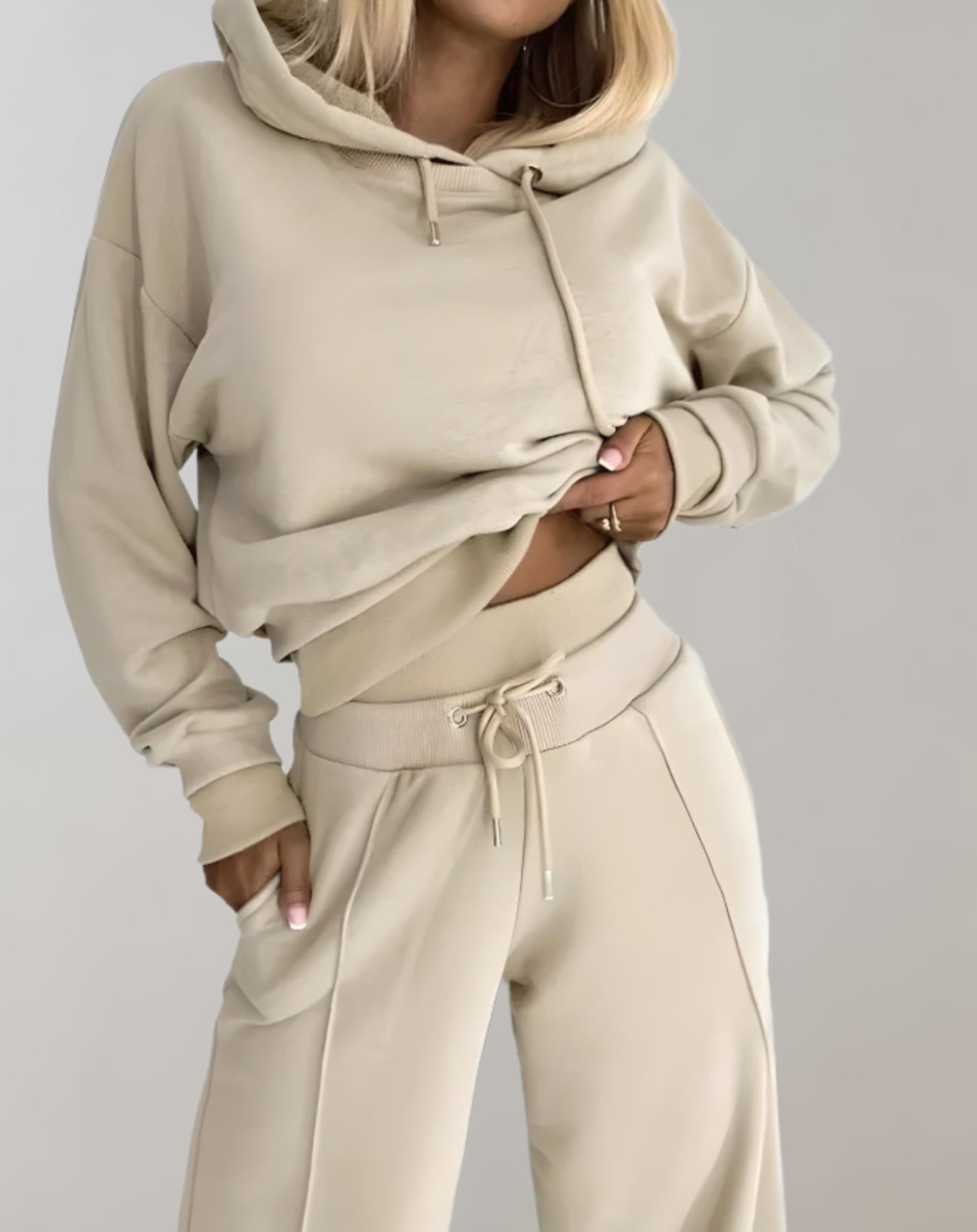 Alice | Casual Smoky Set for Women with Hoodie and Jogging Pants