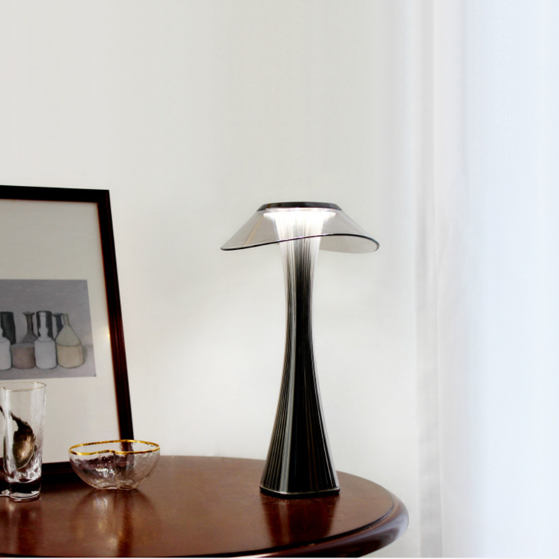 Crystallamp™ - Elegant LED Diamond Table Lamp for Stylish Lighting