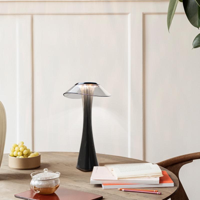 Crystallamp™ - Elegant LED Diamond Table Lamp for Stylish Lighting
