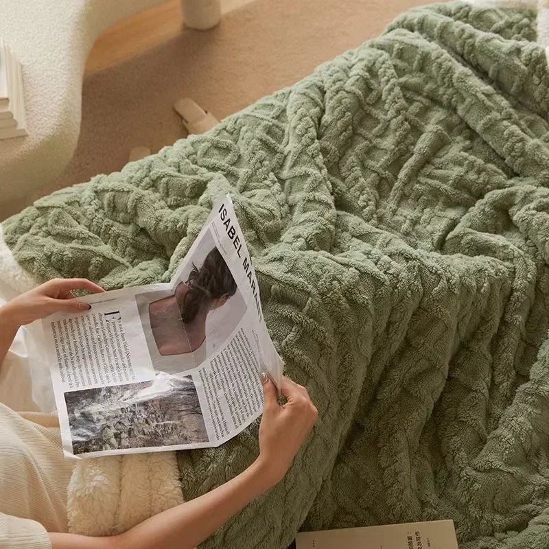 Luxurious Double Layer Wool and Fleece Winter Blanket for Ultimate Comfort and Stylish Warmth