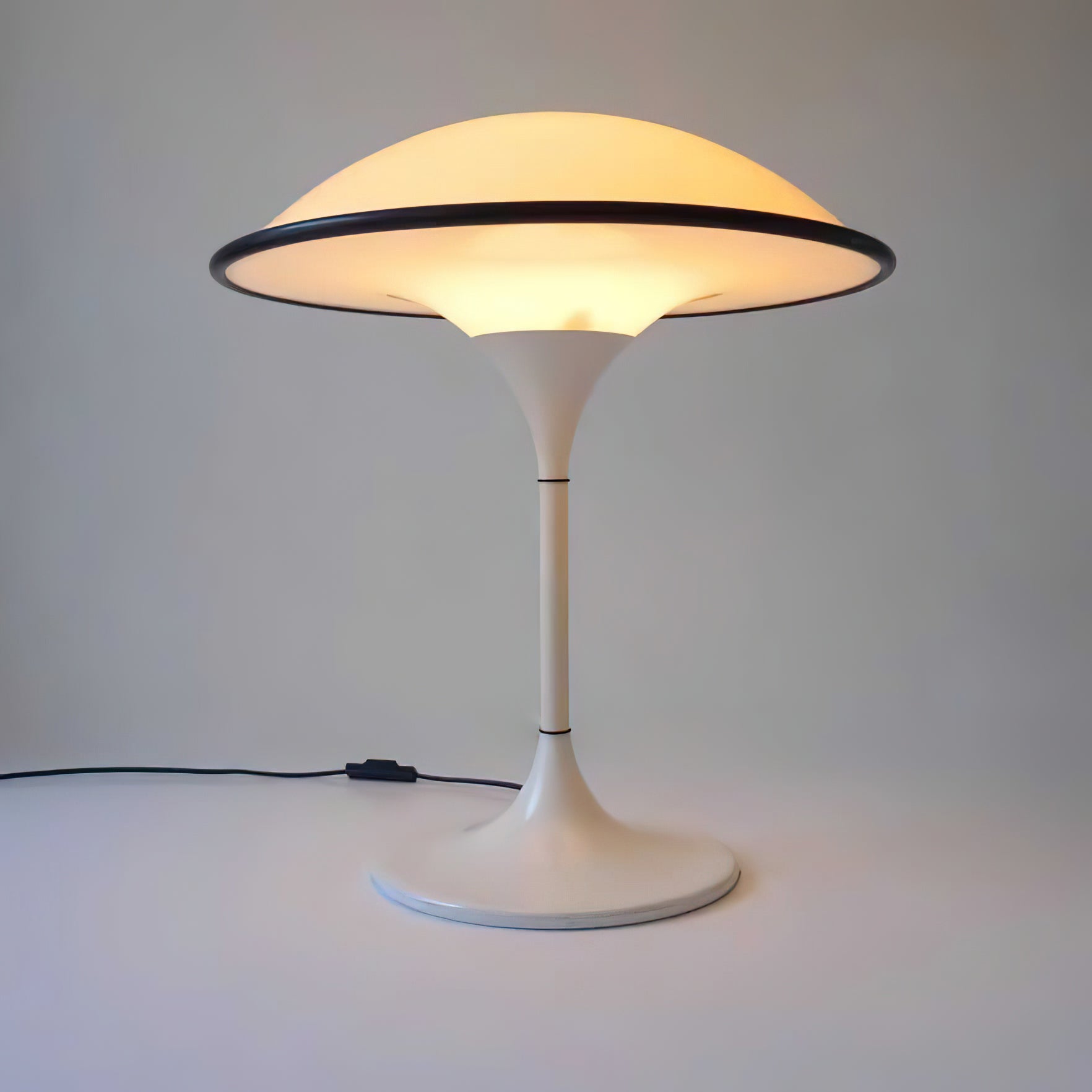 Elegant Fountain Table Lamp for Stylish Lighting