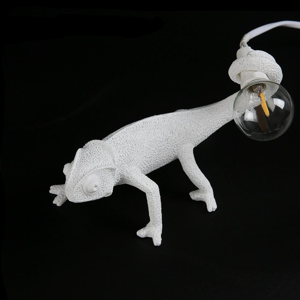 Modern Animal Resin Lizard Table Lamp for Stylish Room Decor