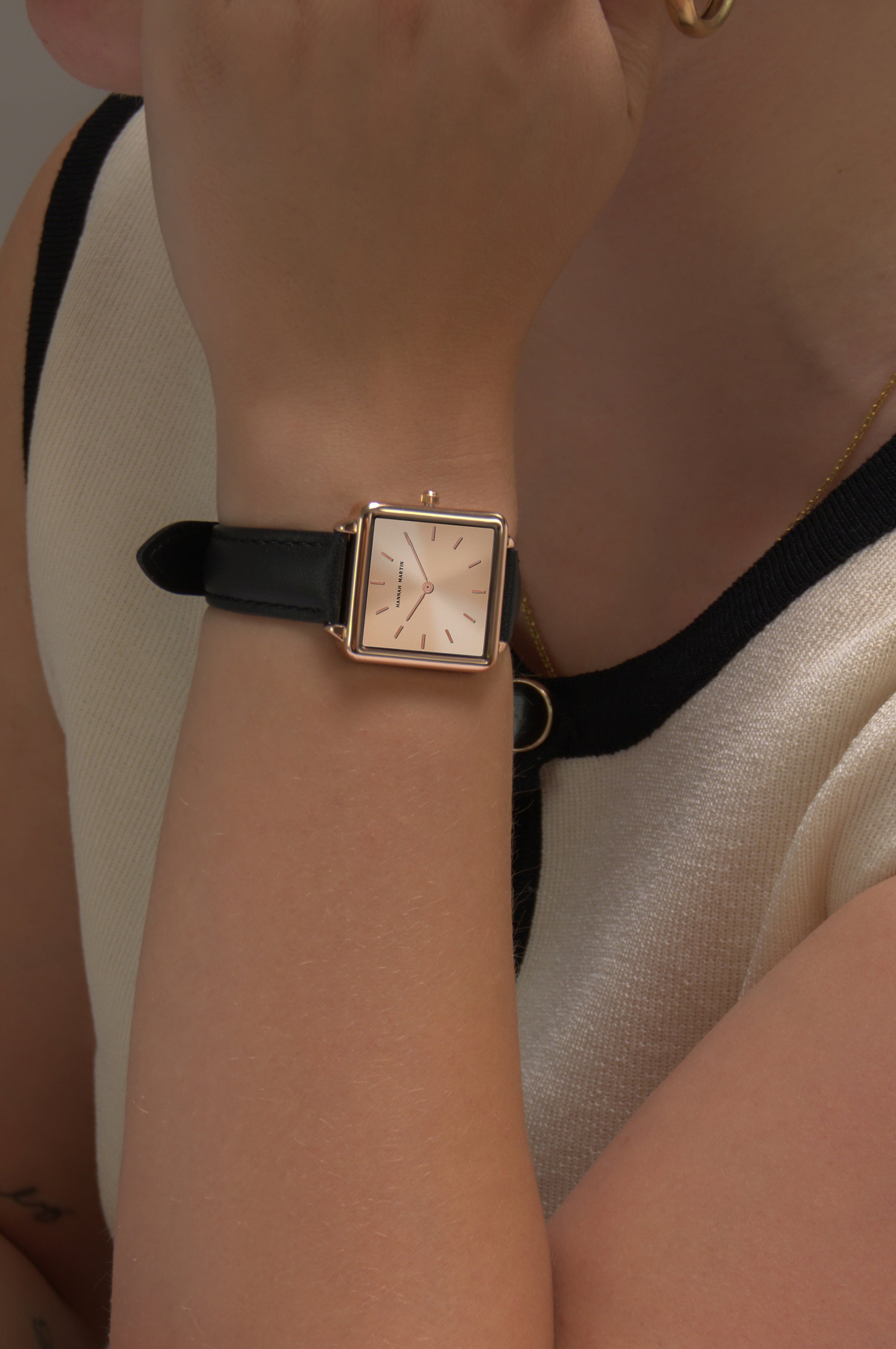 Aurora - Square Watch in Rose Gold with Elegant Champagne-Colored Dial and Luxurious Black Leather Strap