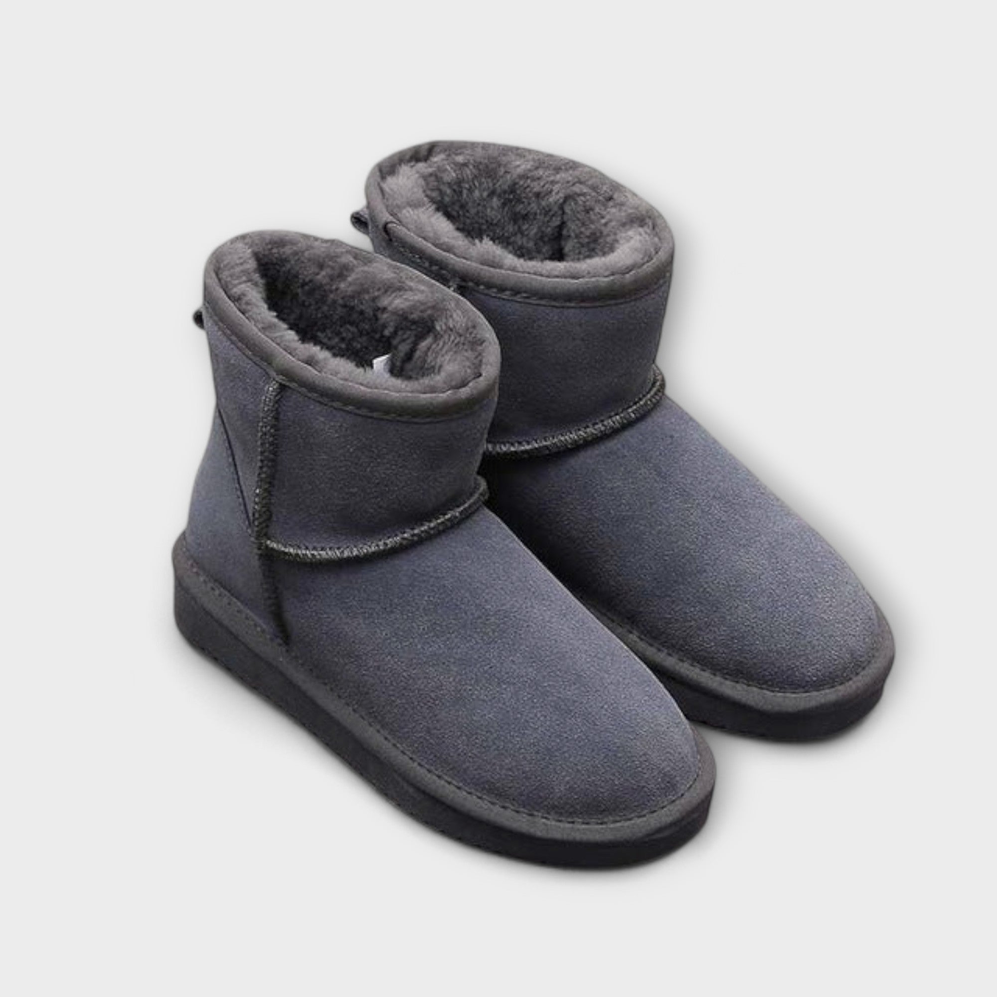Ankle-high insulated winter boots for optimal comfort