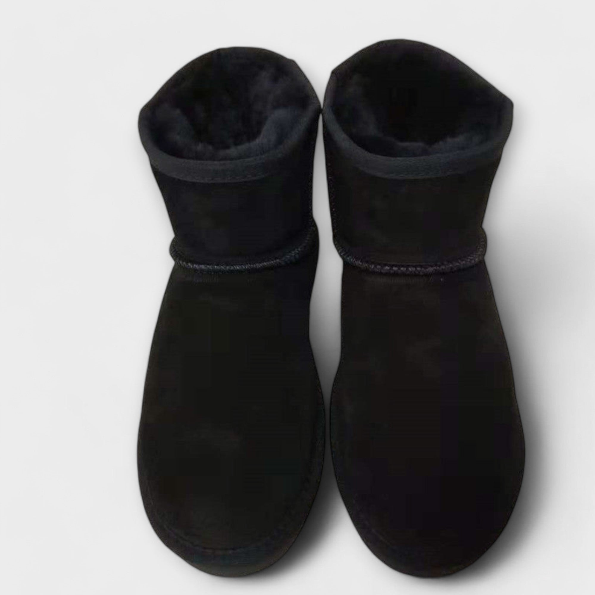Ankle-high insulated winter boots for optimal comfort