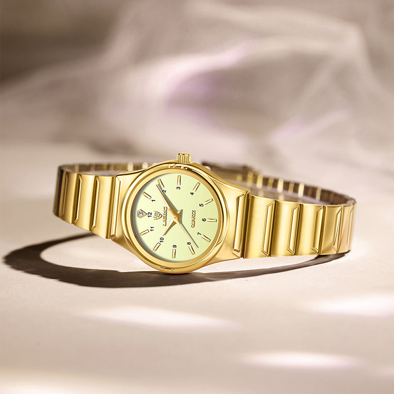 Elegant couples' watch in silver tone for a sophisticated style