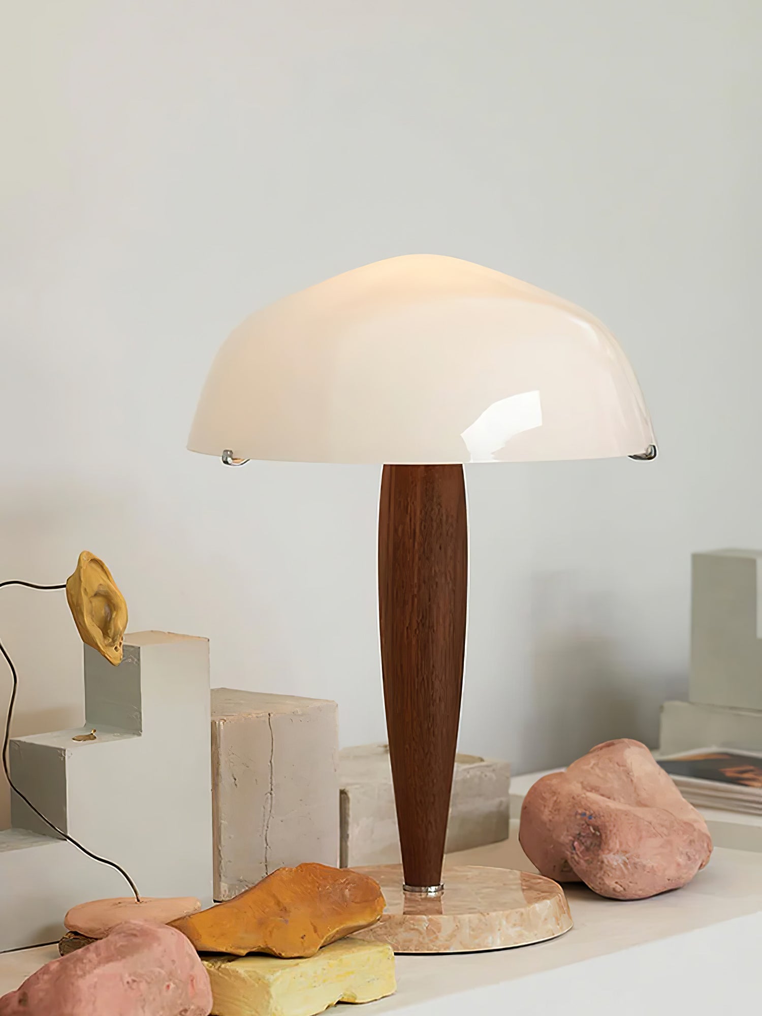 Hermes Elegant Table Lamp with Modern Design