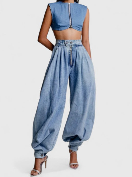 Jeans: Effortlessly Stylish and All-Day Comfort