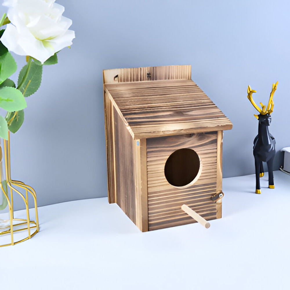 Virella - Sustainable Weatherproof Wooden Birdhouse for Your Garden