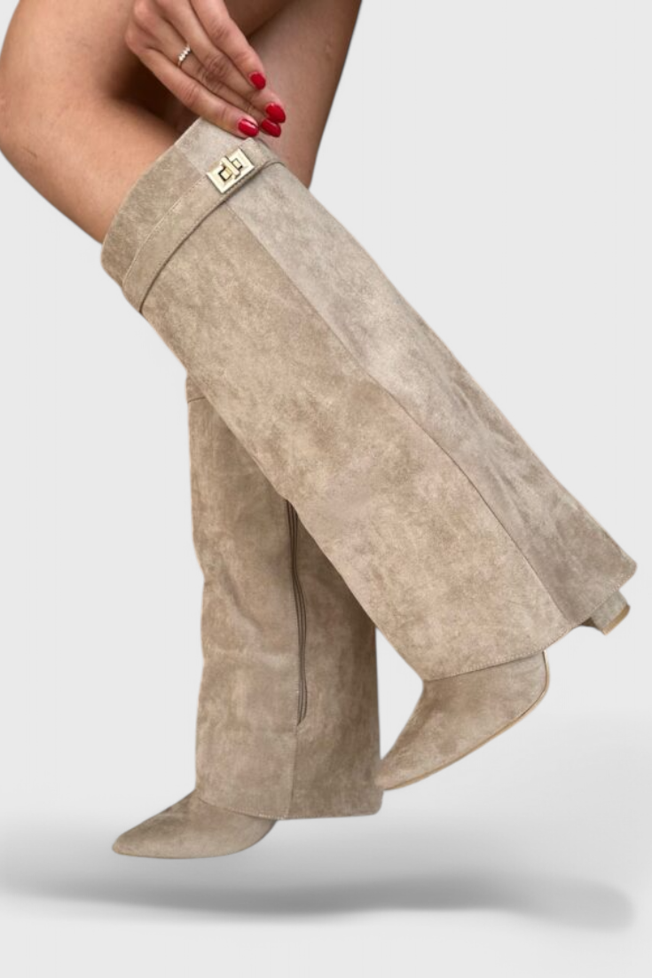 Raya Sleek Stylish Everyday Boots for a Chic and Comfortable Look