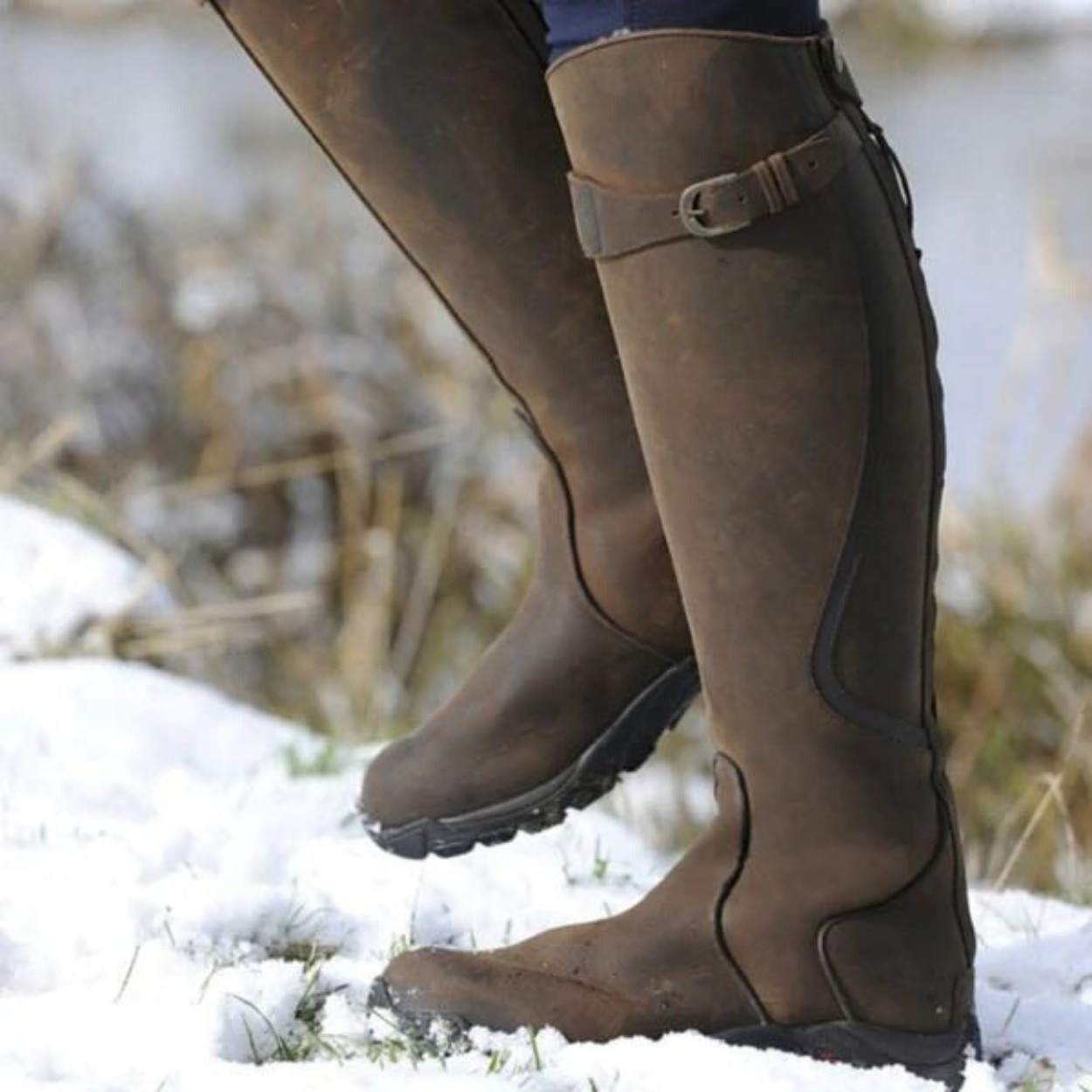 SAELA – Elegant and Trendy Leather Boots
