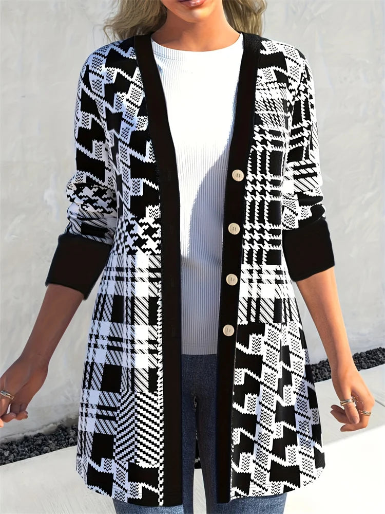 Sleek Geo-Print Cardigan — Effortless Geometric Chic
