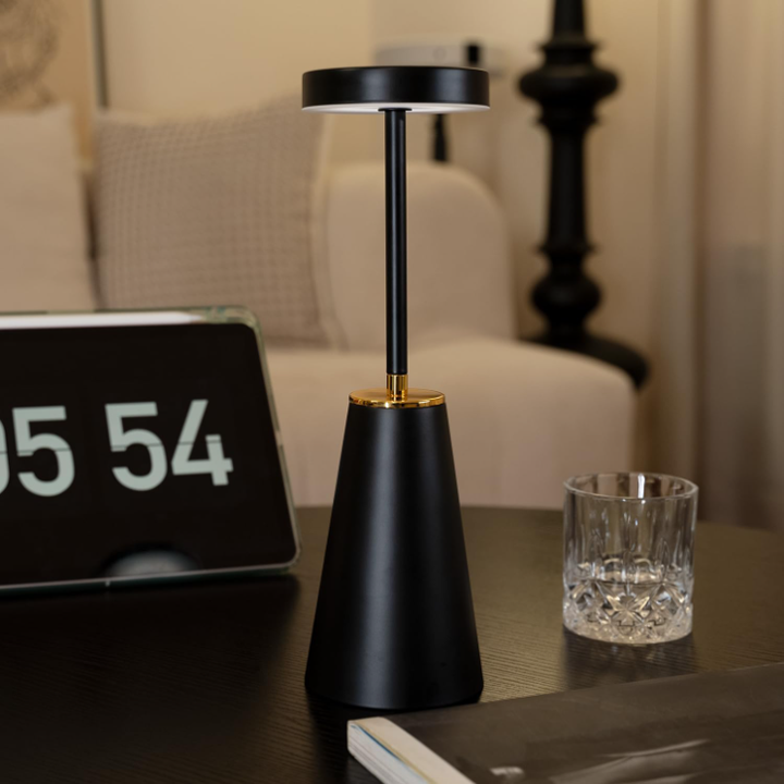Elegant Lumiflex Wireless Table Lamp for Stylish Ambience