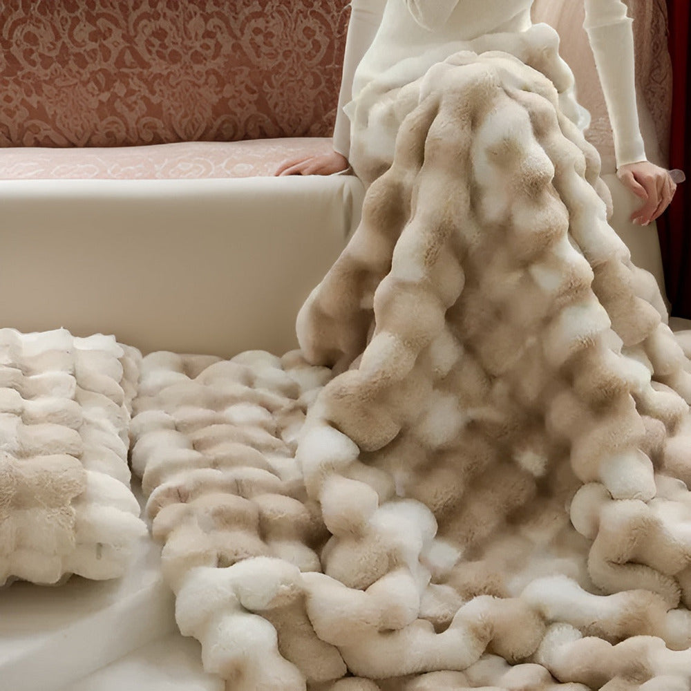 Cozy Fluffy Fleece Blanket β Super Soft, Warm, and Stylish for Extra Comfort