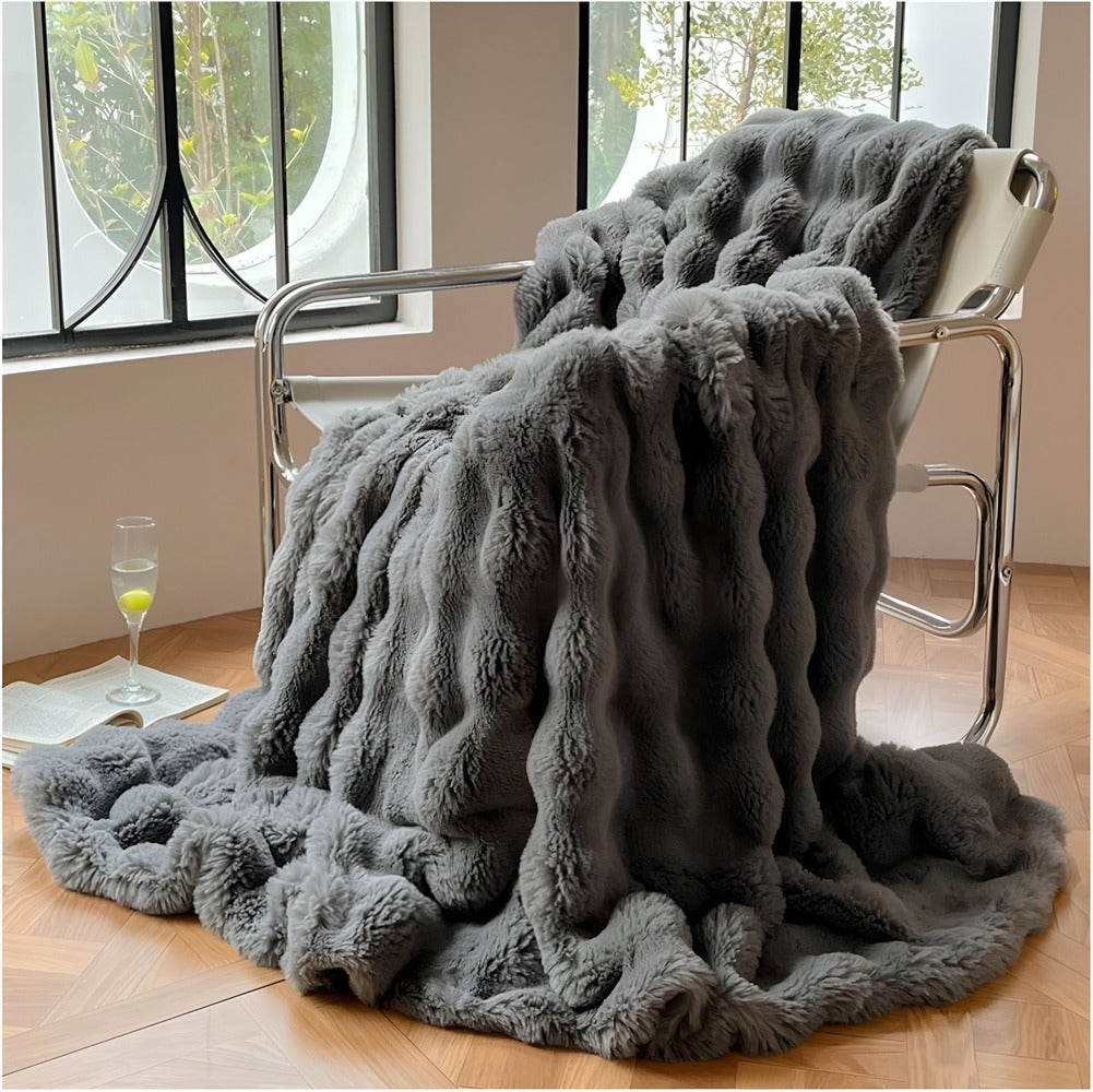 Cozy Fluffy Fleece Blanket β Super Soft, Warm, and Stylish for Extra Comfort