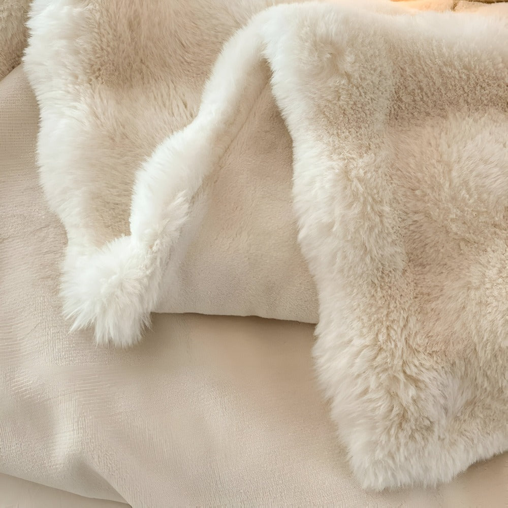 Cozy Fluffy Fleece Blanket β Super Soft, Warm, and Stylish for Extra Comfort